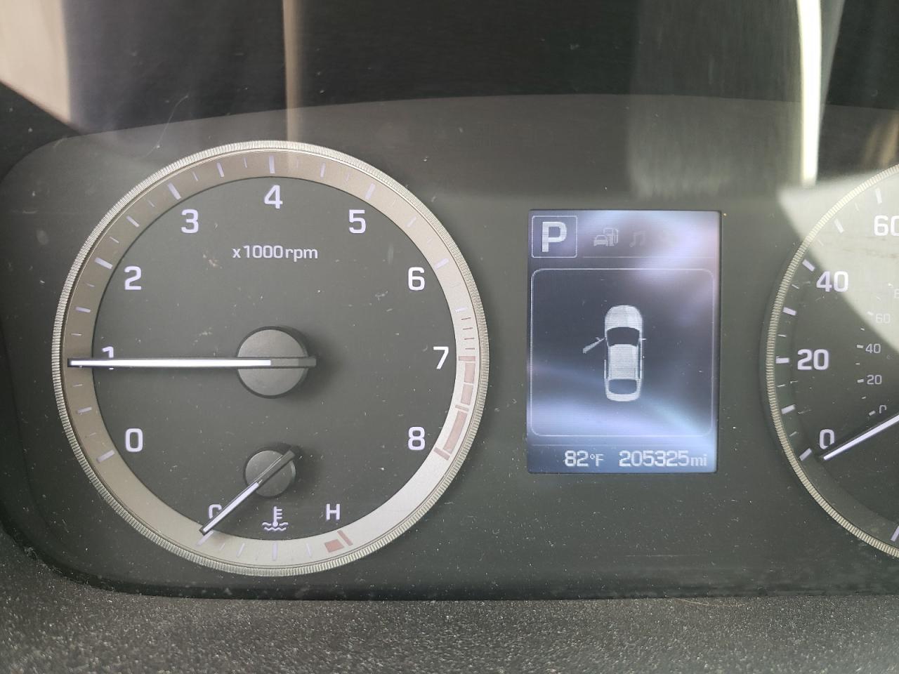 Photo 8 from auction – 2016 HYUNDAI SONATA SE with VIN 5NPE24AF5GH343703