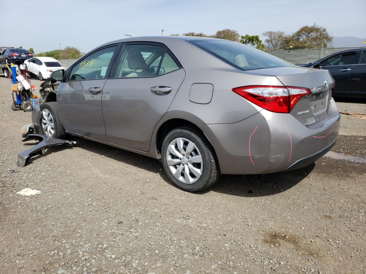 Photo 3 from auction – 2016 TOYOTA COROLLA L with VIN 5YFBURHE9GP471095