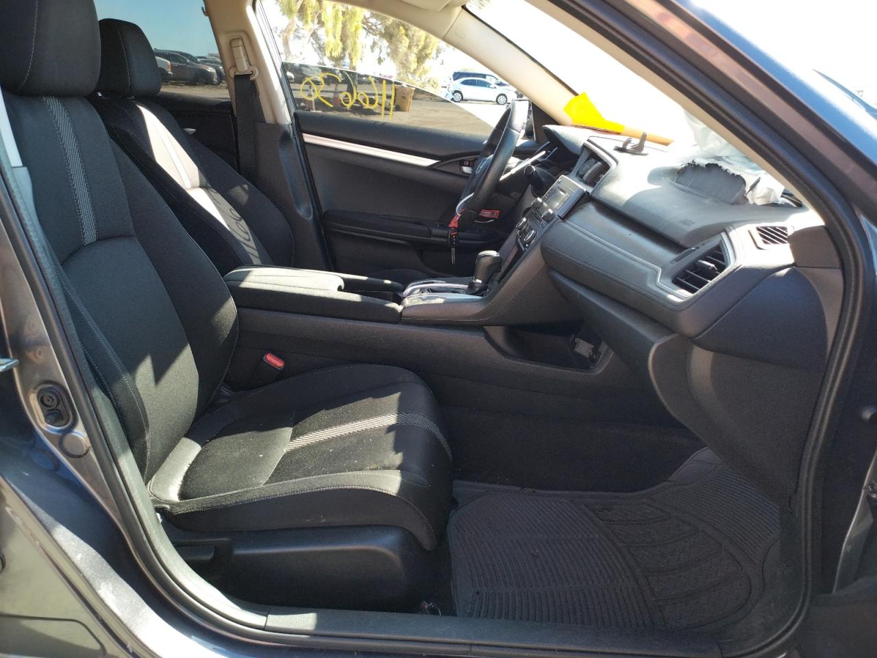 Photo 5 from auction – 2016 HONDA CIVIC LX with VIN 19XFC2F54GE219187