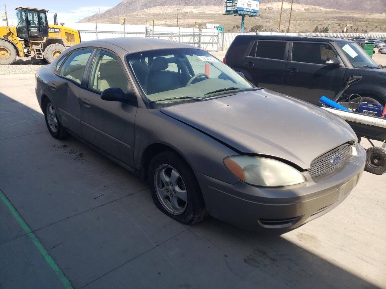 FORD TAURUS SES 2004 with VIN 1FAFP55S54G200405 - Photo from auction