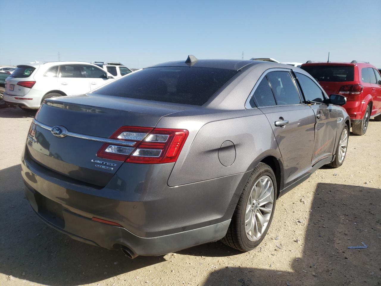 Photo 4 from auction – 2013 FORD TAURUS LIM with VIN 1FAHP2F83DG210182