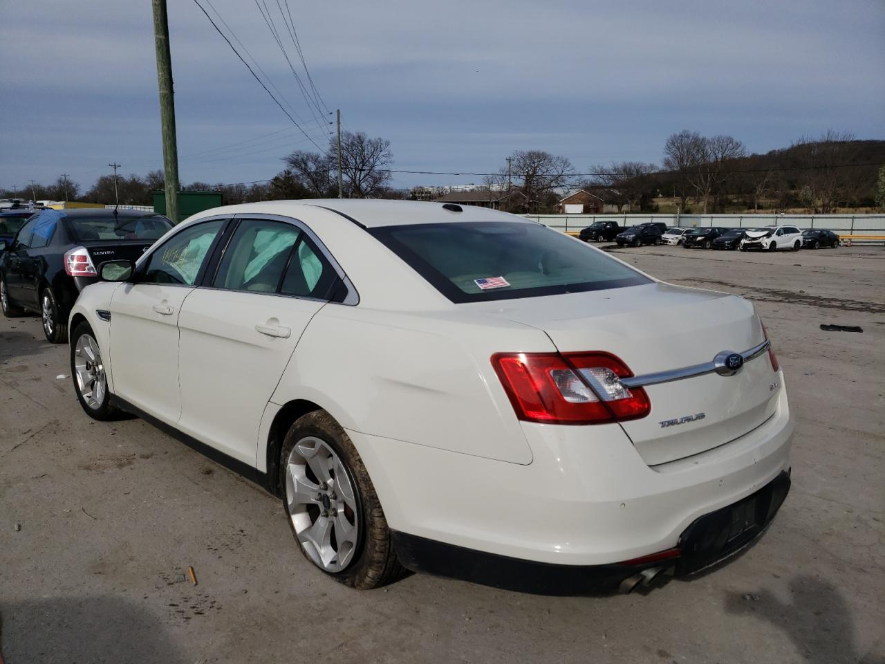 Photo 3 from auction – 2011 FORD TAURUS SEL with VIN 1FAHP2EW1BG161237