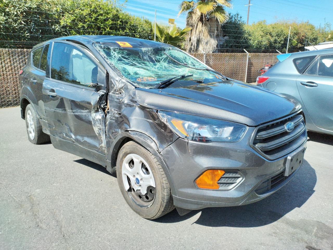 FORD ESCAPE S 2018 with VIN 1FMCU0F70JUC60488 - Photo from auction