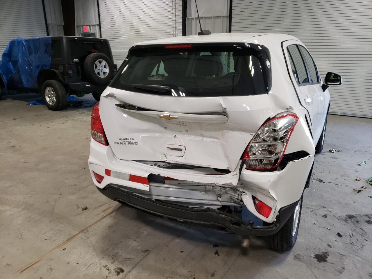 Photo 9 from auction – 2019 CHEVROLET TRAX LS with VIN 3GNCJNSB9KL208588