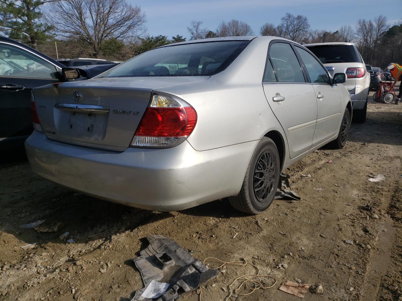 Photo 4 from auction – 2005 TOYOTA CAMRY LE with VIN 4T1BE32K65U433814