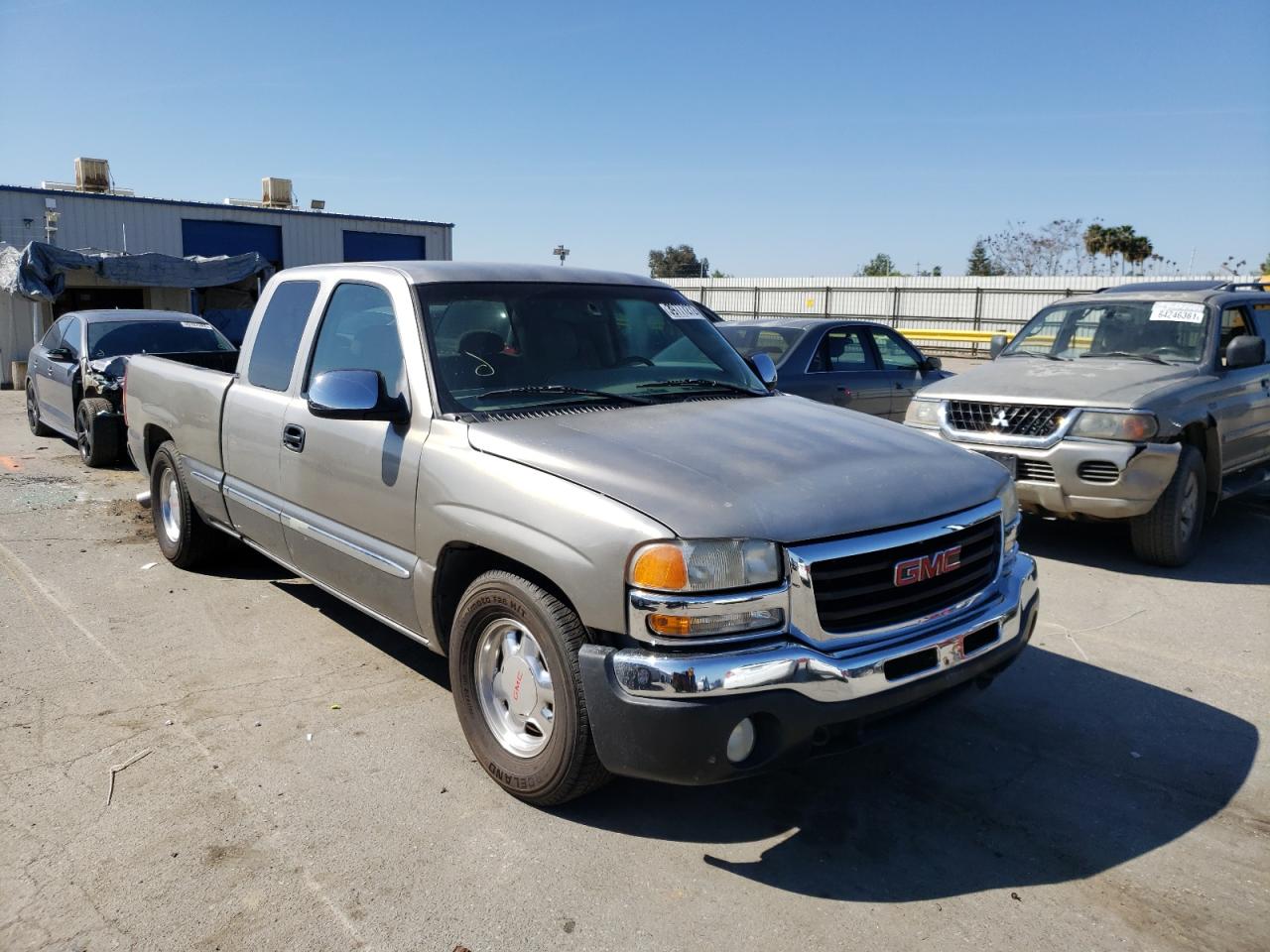 GMC NEW SIERRA 2000 with VIN 2GTEC19T6Y1189849 - Photo from auction