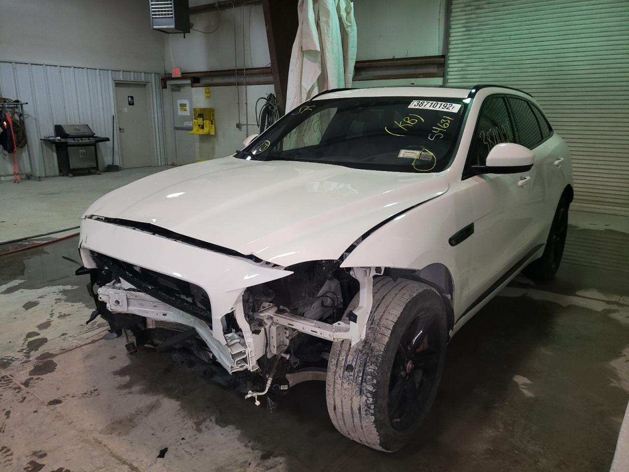 Photo 2 from auction – 2017 JAGUAR F-PACE S with VIN SADCM2BV5HA899048