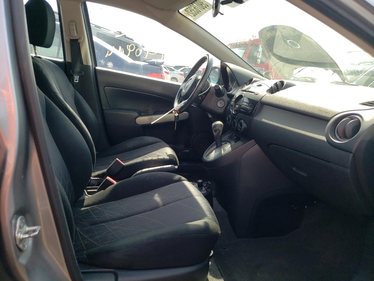Photo 5 from auction – 2014 MAZDA MAZDA2 SPO with VIN JM1DE1KY5E0177937