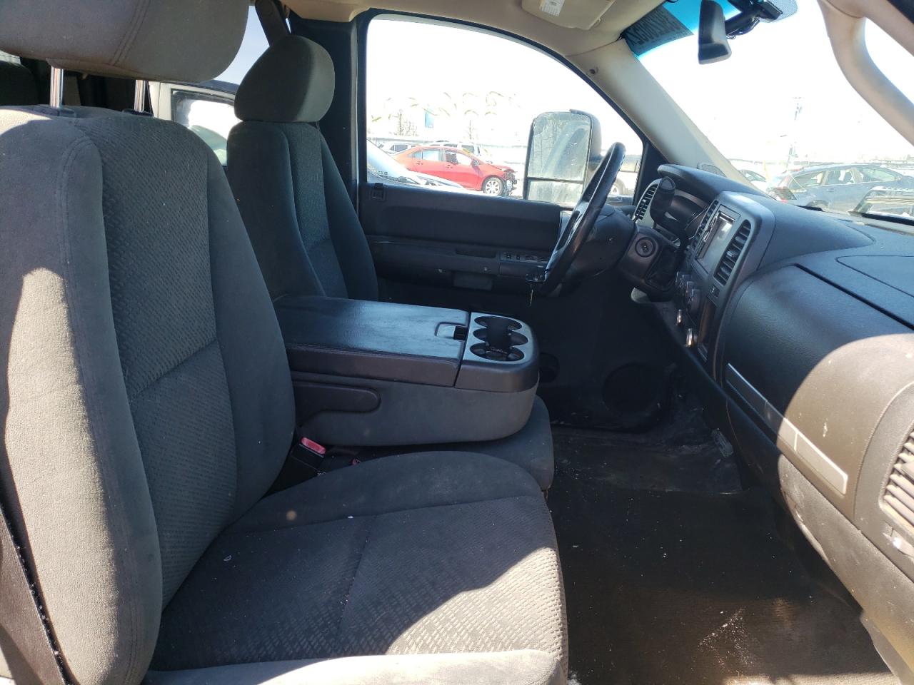 Photo 5 from auction – 2008 CHEVROLET SILVERADO with VIN 2GCEK19J081149137