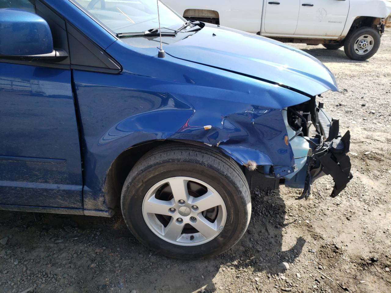 Photo 9 from auction – 2011 DODGE GRAND CARA with VIN 2D4RN3DG1BR663672
