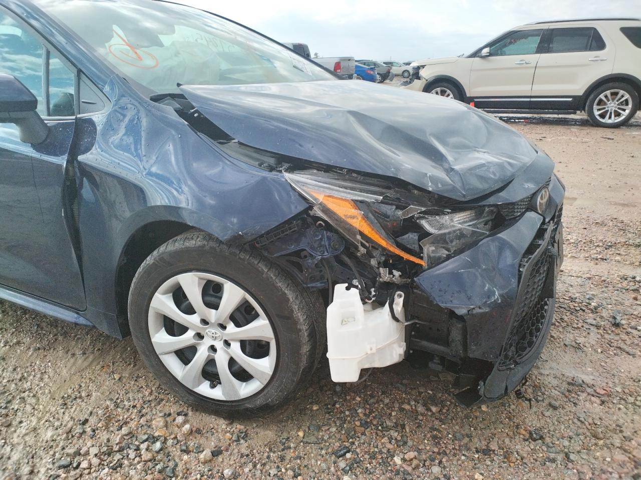 Photo 9 from auction – 2020 TOYOTA COROLLA LE with VIN 5YFEPRAE2LP098376