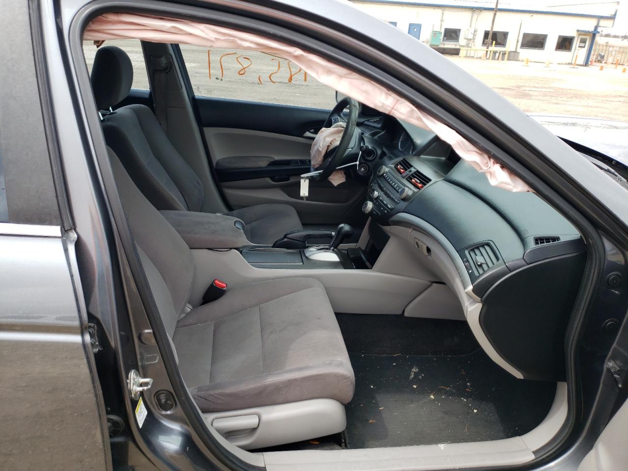 Photo 5 from auction – 2011 HONDA ACCORD LXP with VIN 1HGCP2F44BA125080