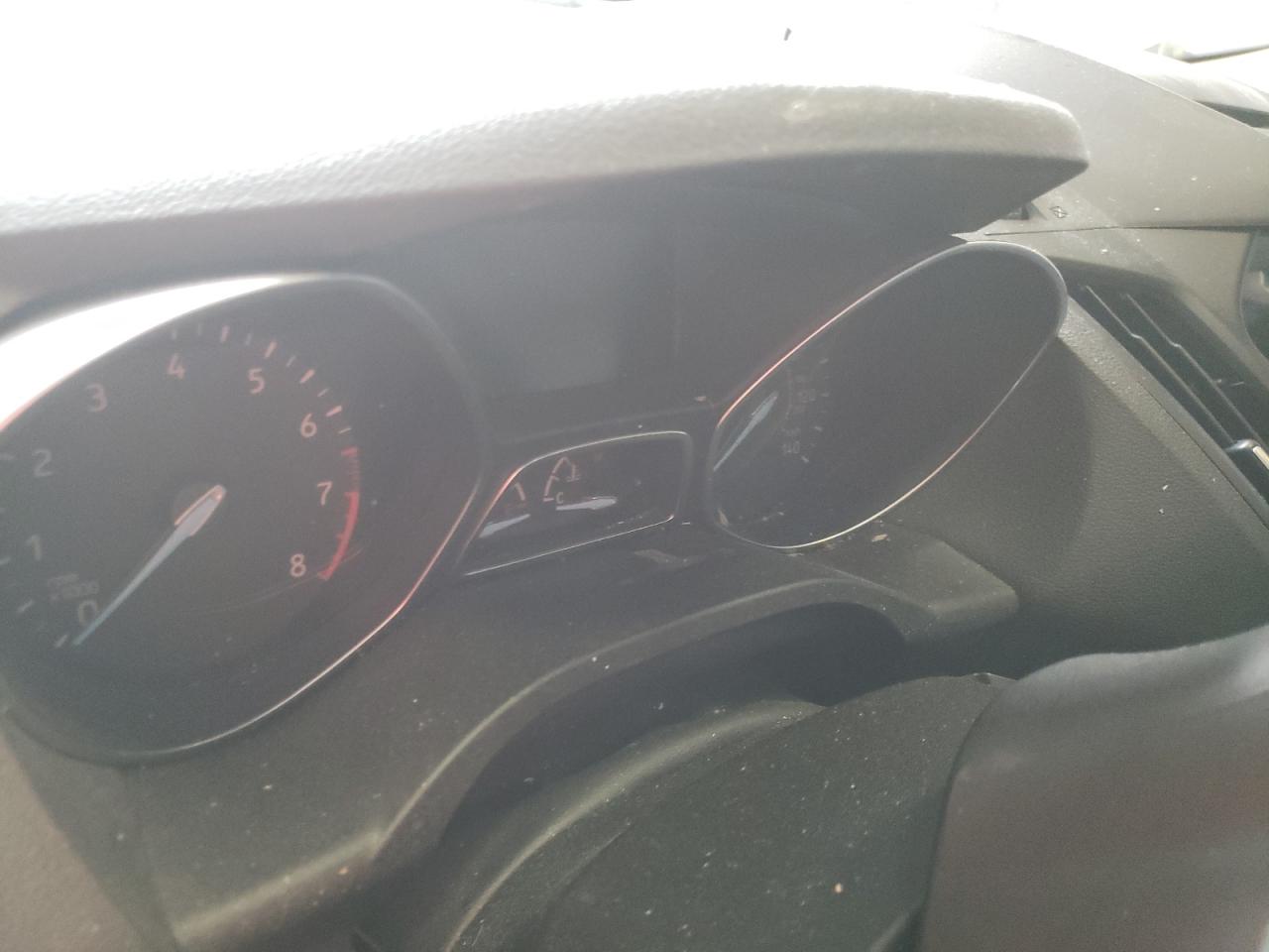 Photo 8 from auction – 2018 FORD ESCAPE SEL with VIN 1FMCU0HD9JUA19161