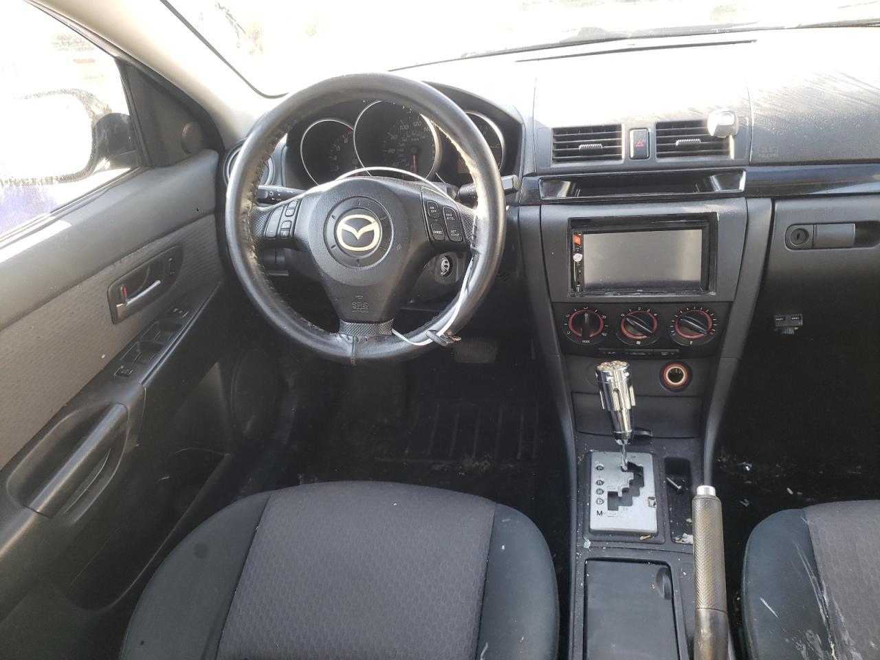 Photo 9 from auction – 2005 MAZDA 3 I with VIN JM1BK12FX51249823