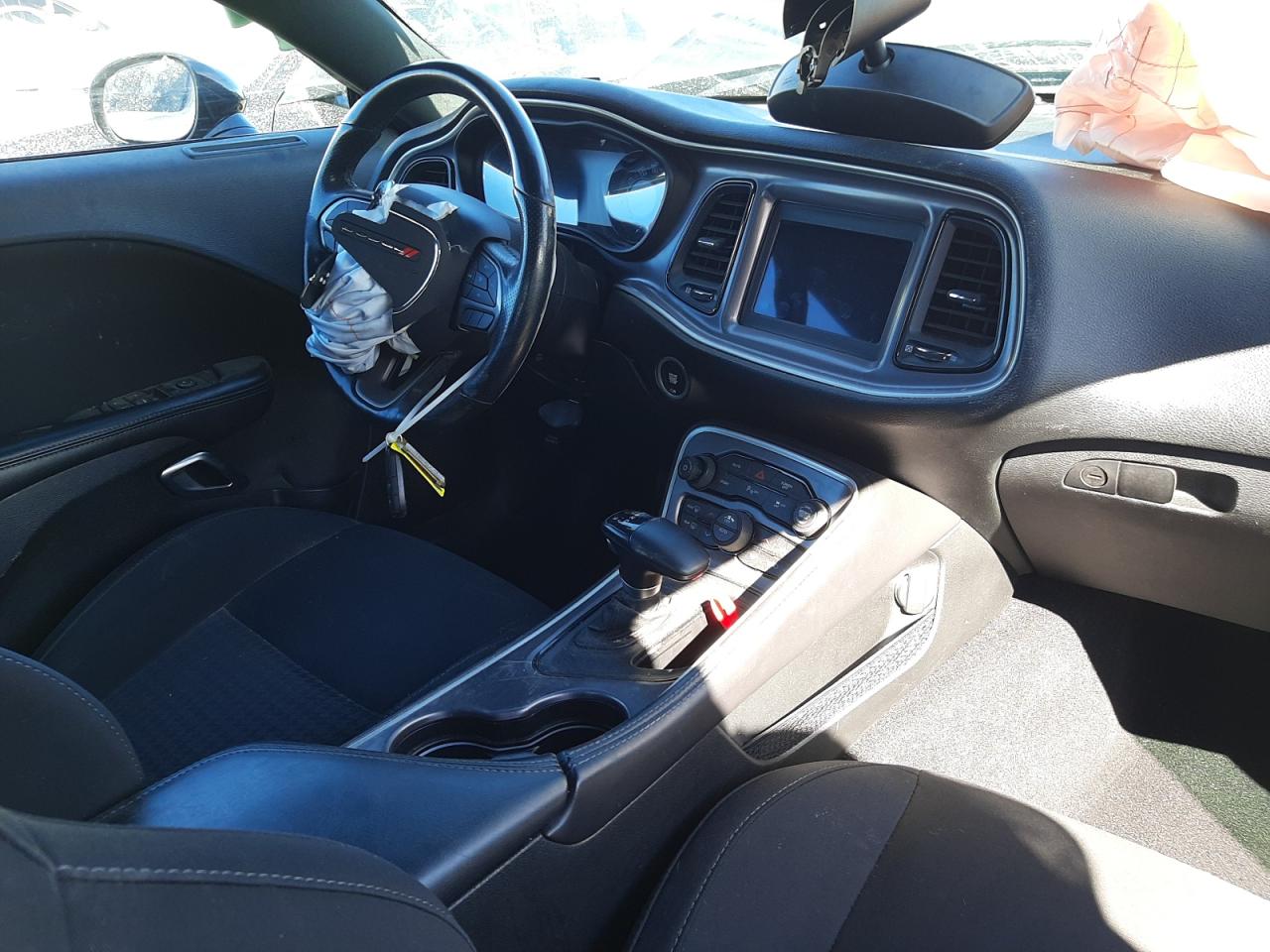 Photo 9 from auction – 2019 DODGE CHALLENGER with VIN 2C3CDZBTXKH660871
