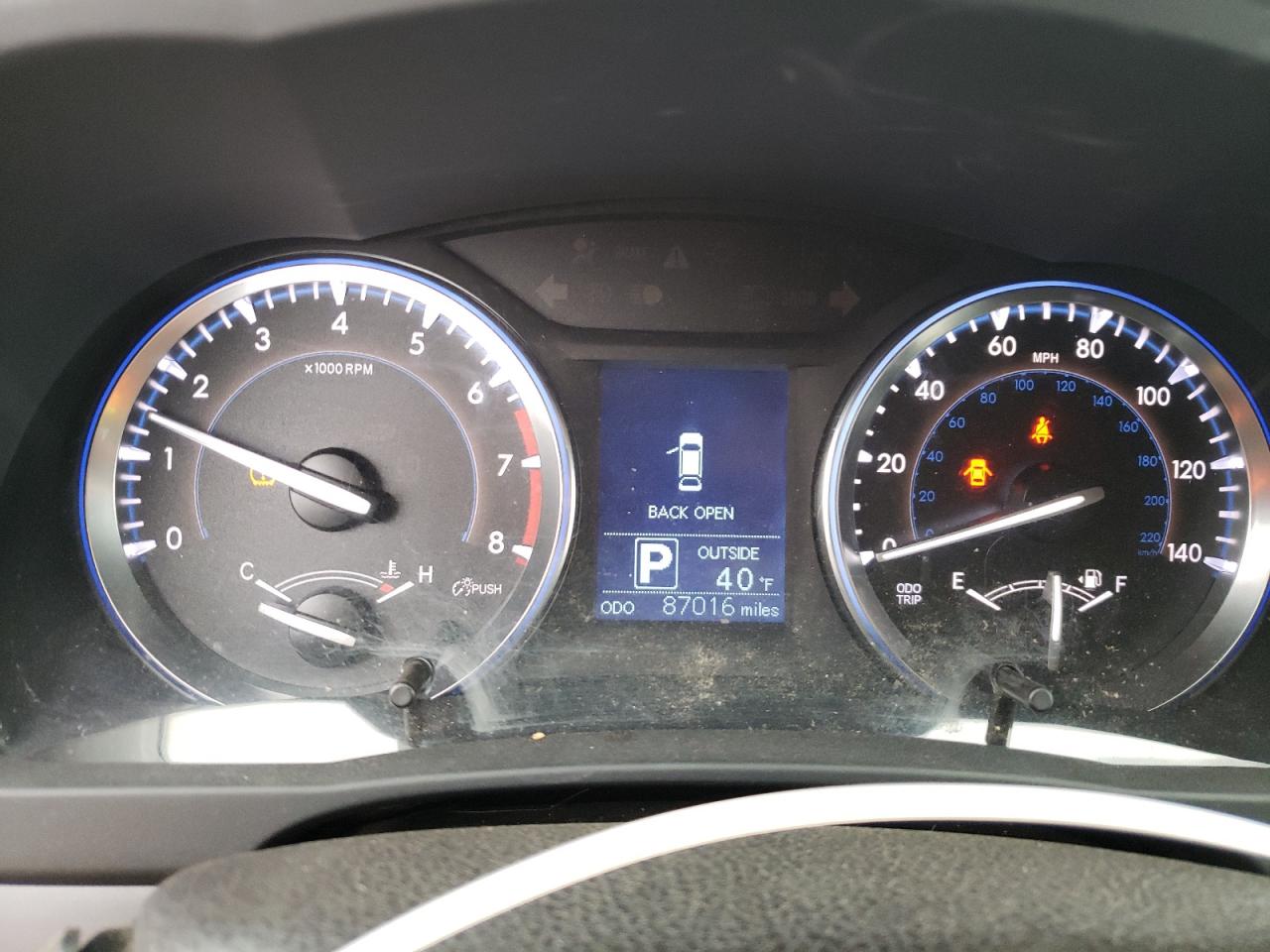 Photo 8 from auction – 2015 TOYOTA HIGHLANDER with VIN 5TDBKRFH7FS176537