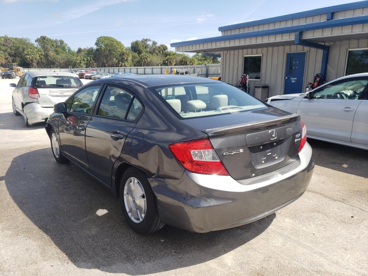 Photo 3 from auction – 2012 HONDA CIVIC HF with VIN 2HGFB2F69CH553131