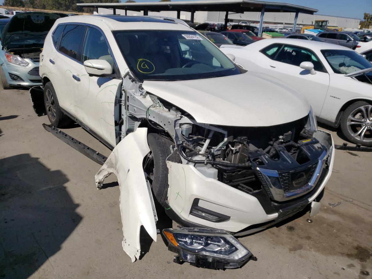 NISSAN ROGUE S 2017 with VIN JN8AT2MT7HW142046 - Photo from auction