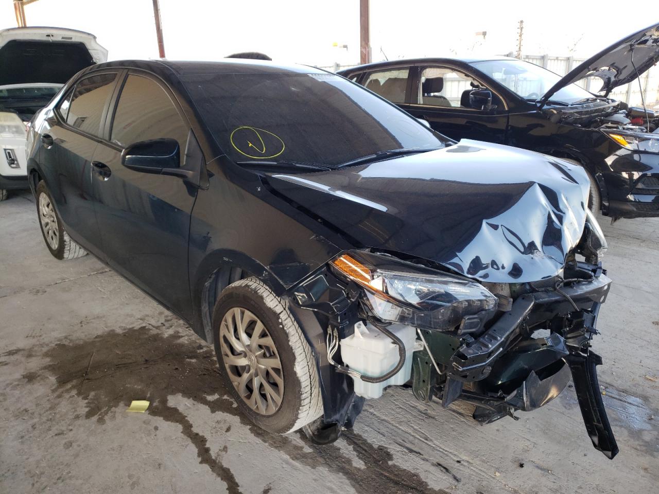 TOYOTA COROLLA L 2018 with VIN 2T1BURHE1JC069093 - Photo from auction