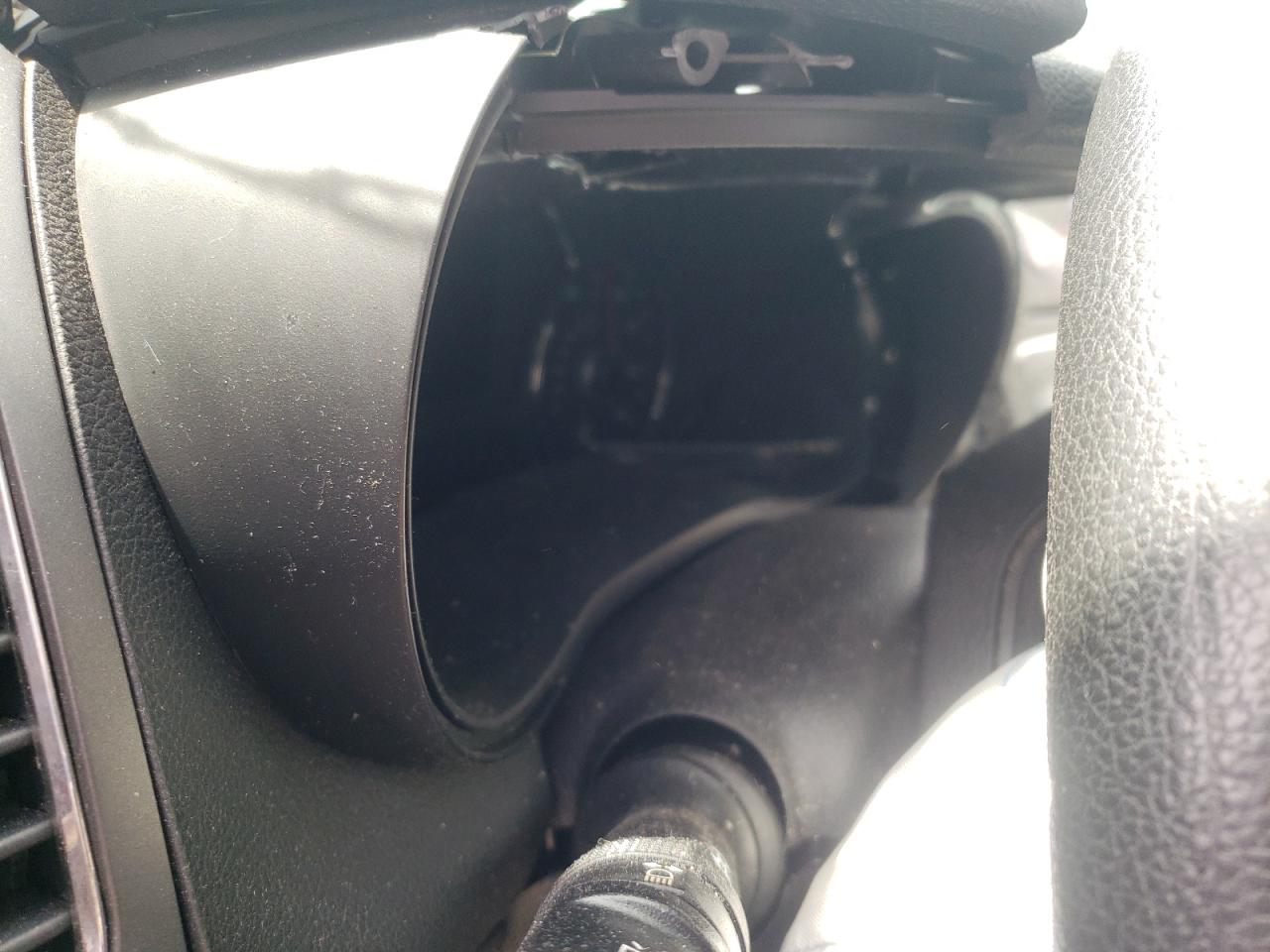 Photo 8 from auction – 2017 KIA FORTE LX with VIN 3KPFK4A70HE098117
