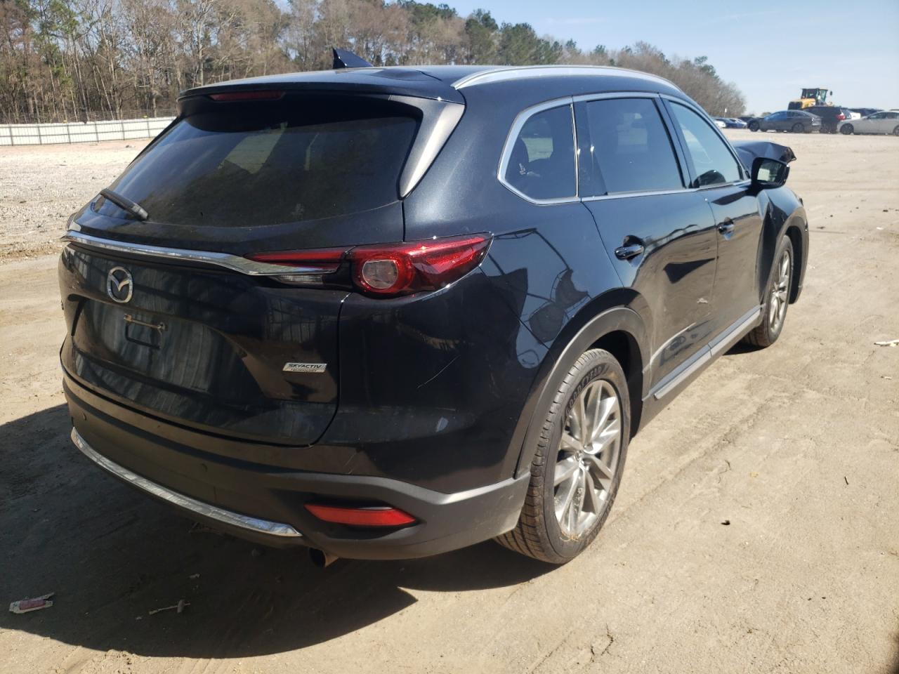Photo 4 from auction – 2018 MAZDA CX-9 with VIN JM3TCADYXJ0233211
