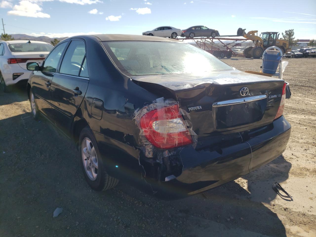 Photo 3 from auction – 2004 TOYOTA CAMRY LE with VIN 4T1BE32K14U282475