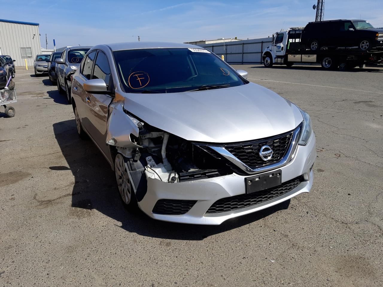 NISSAN SENTRA S 2017 with VIN 3N1AB7AP5HY359402 - Photo from auction