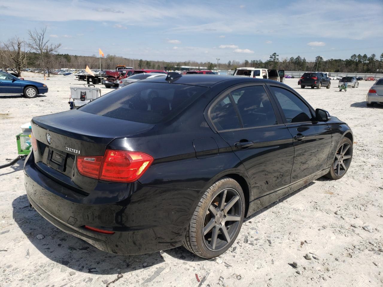 Фото 4 с аукциона – 2013 BMW 328 I с VIN WBA3A5C56DF353132