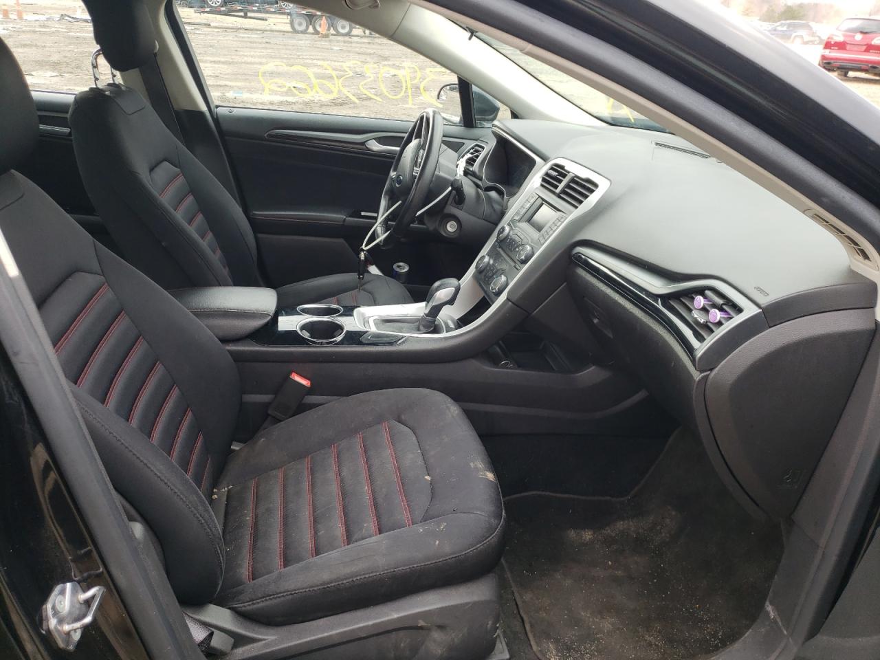 Photo 5 from auction – 2013 FORD FUSION SE with VIN 3FA6P0HR6DR358434