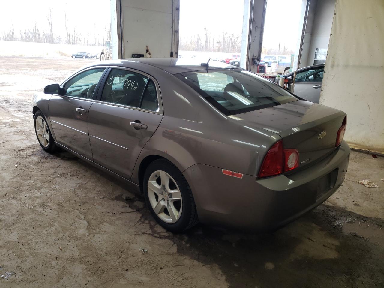 Photo 3 from auction – 2011 CHEVROLET MALIBU LS with VIN 1G1ZB5E15BF300447