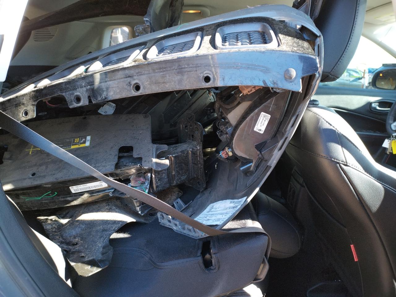Photo 6 from auction – 2021 JEEP COMPASS TR with VIN 3C4NJDDB2MT508887