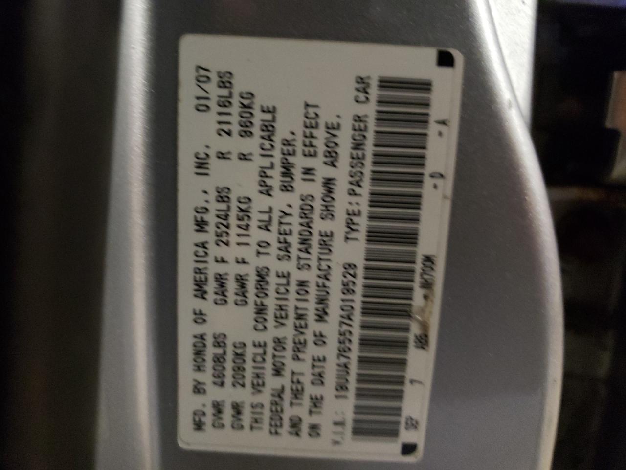 Photo 10 from auction – 2007 ACURA TL TYPE S with VIN 19UUA76557A019529