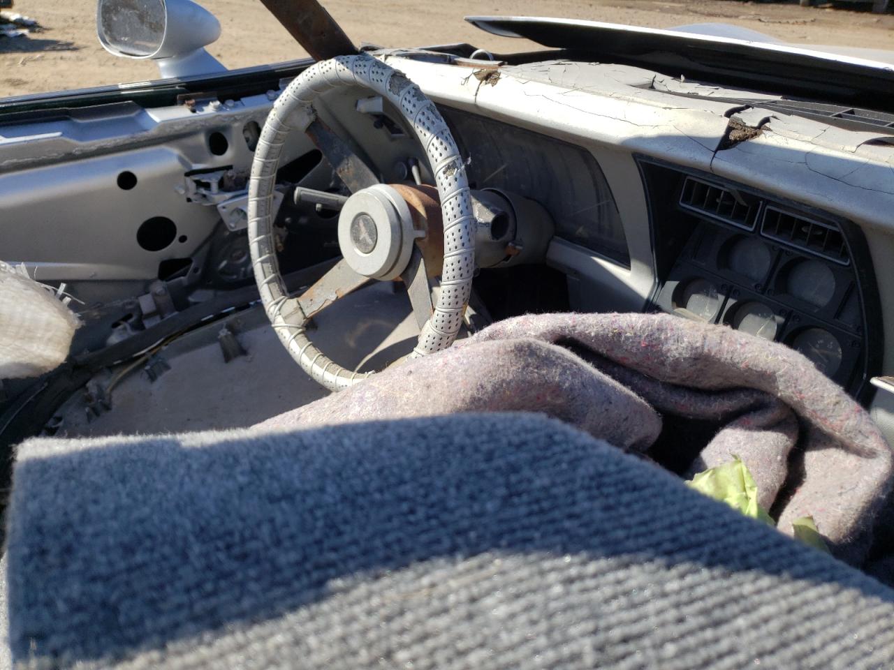 Photo 9 from auction – 1981 CHEVROLET CORVETTE with VIN 1G1AY8769BS405733