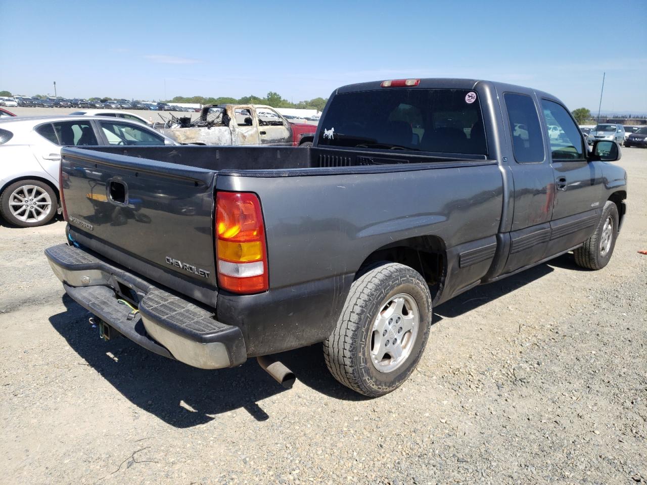 Photo 4 from auction – 2001 CHEVROLET SILVERADO with VIN 2GCEC19V011243377