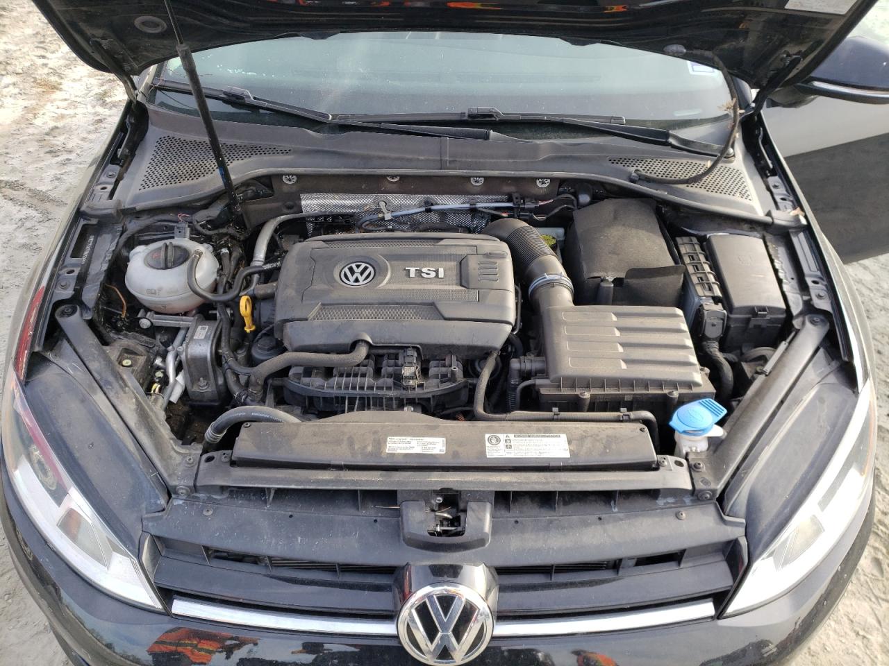 Photo 7 from auction – 2017 VOLKSWAGEN GOLF S with VIN 3VW217AU7HM050660