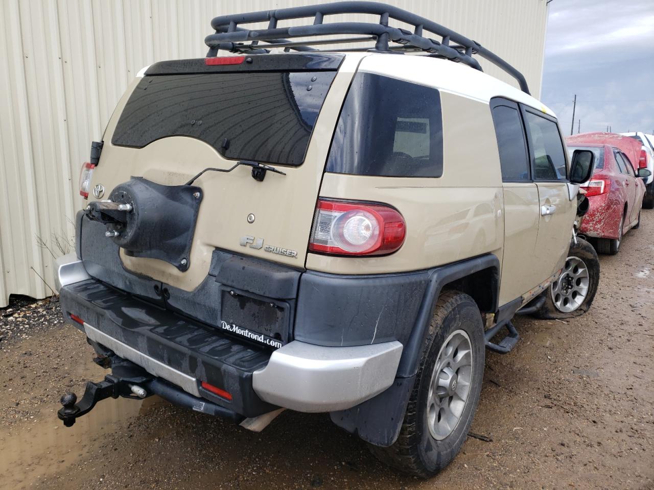 Photo 4 from auction – 2013 TOYOTA FJ CRUISER with VIN JTEBU4BF3DK169232
