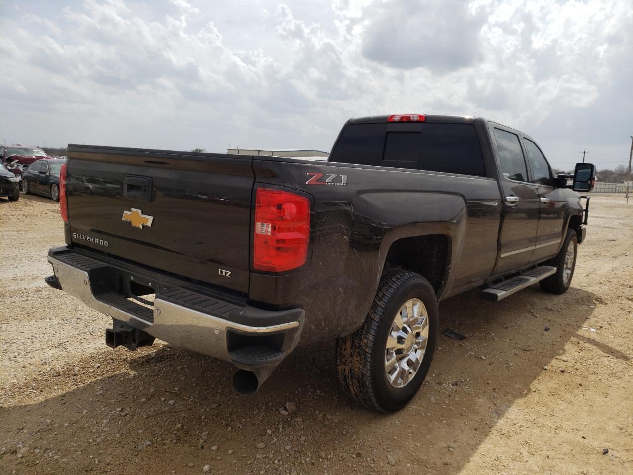 Photo 4 from auction – 2018 CHEVROLET SILVERADO with VIN 1GC4K0CYXJF138897
