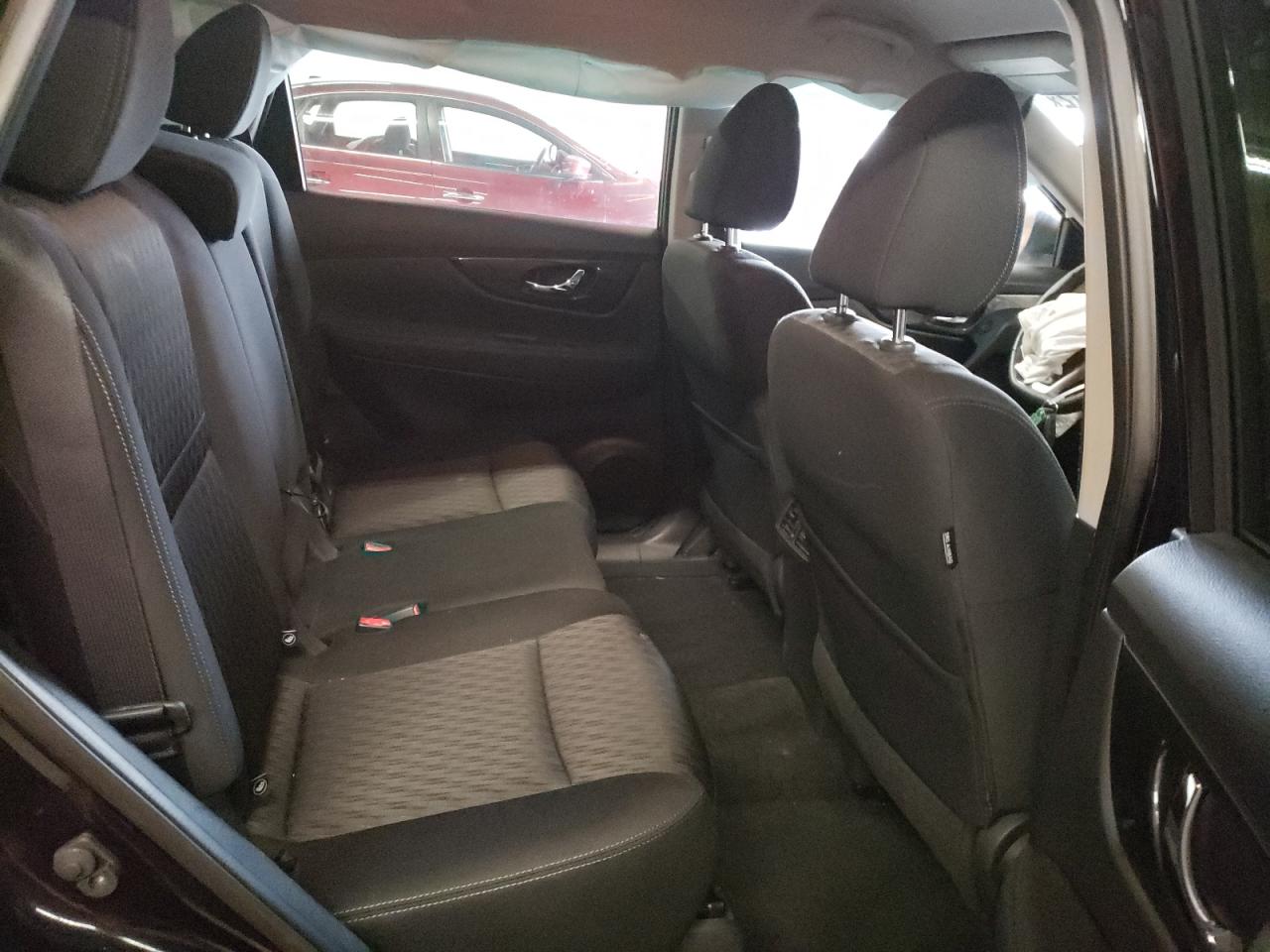 Photo 6 from auction – 2017 NISSAN ROGUE S with VIN KNMAT2MV4HP547871