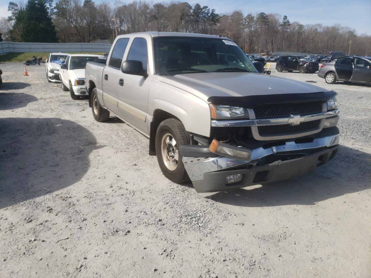 CHEVROLET SILVERADO 2004 with VIN 2GCEC13T741407624 - Photo from auction
