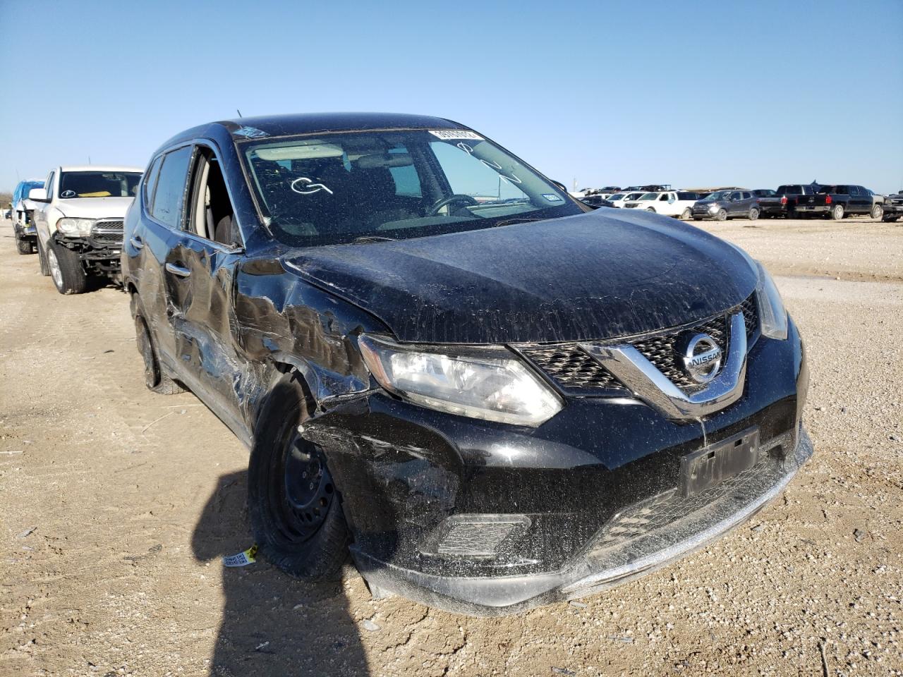 NISSAN ROGUE S 2015 with VIN KNMAT2MT0FP511106 - Photo from auction