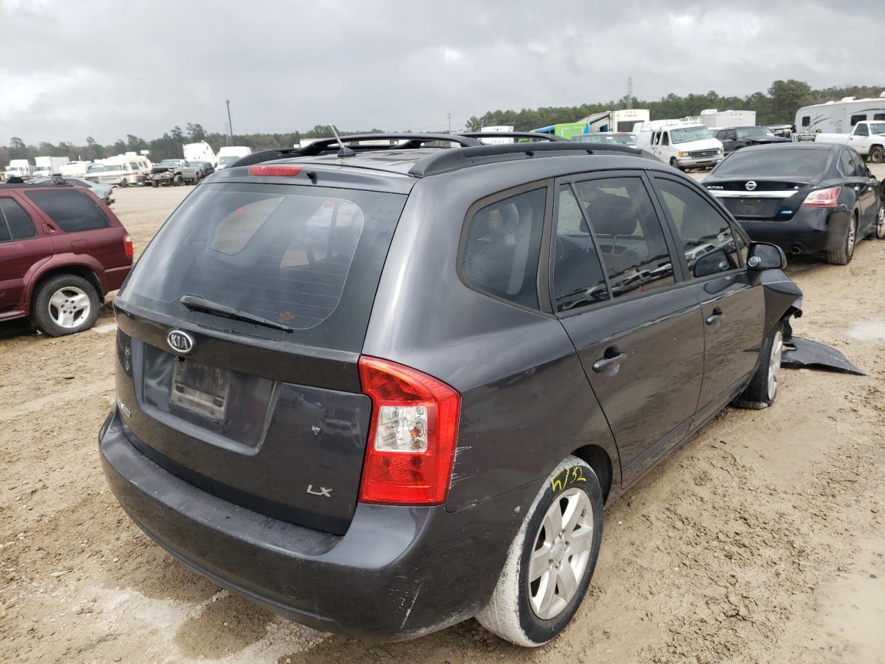 Photo 4 from auction – 2008 KIA RONDO BASE with VIN KNAFG525587201243