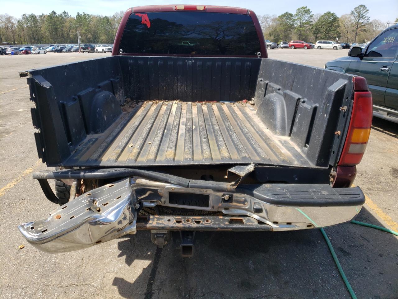 Photo 9 from auction – 2002 CHEVROLET SILVERADO with VIN 1GCEK19T92Z141876