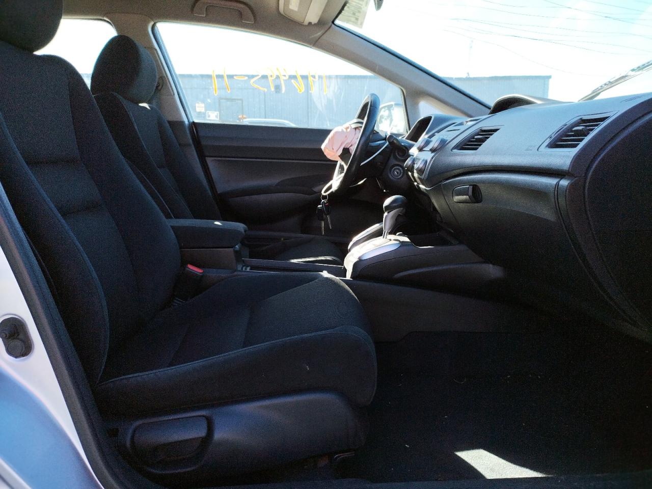 Photo 5 from auction – 2011 HONDA CIVIC LX-S with VIN 2HGFA1F68BH549681