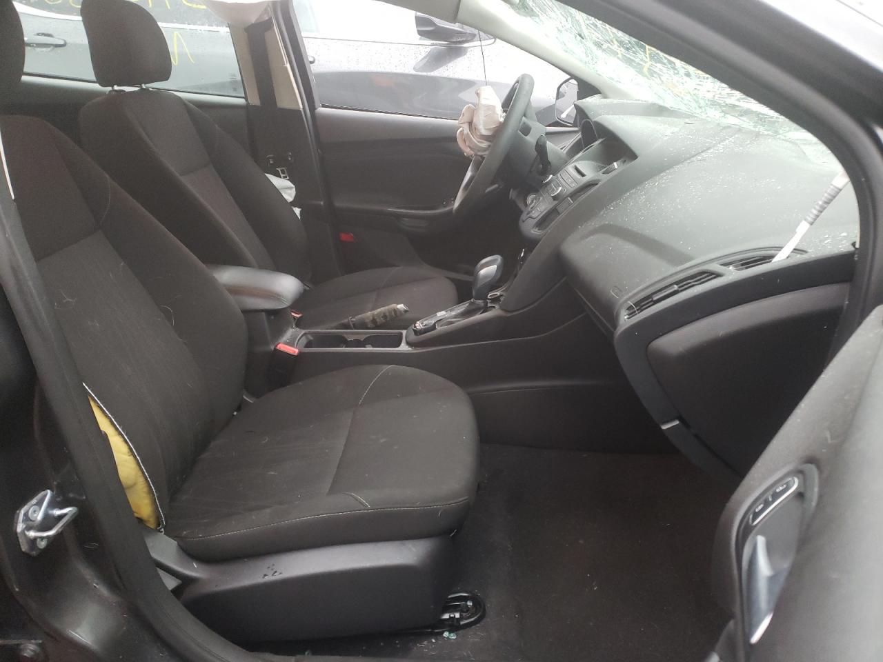 Photo 5 from auction – 2017 FORD FOCUS SE with VIN 1FADP3F23HL247617