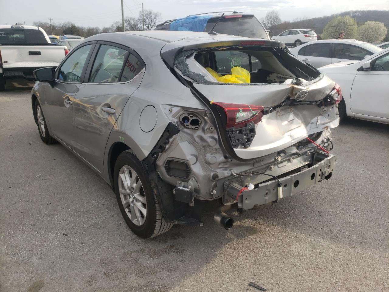 Photo 3 from auction – 2014 MAZDA 3 TOURING with VIN JM1BM1L74E1204149