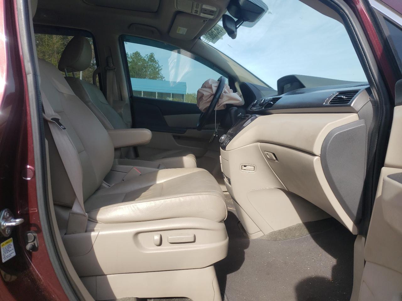 Photo 5 from auction – 2015 HONDA ODYSSEY EX with VIN 5FNRL5H67FB044429