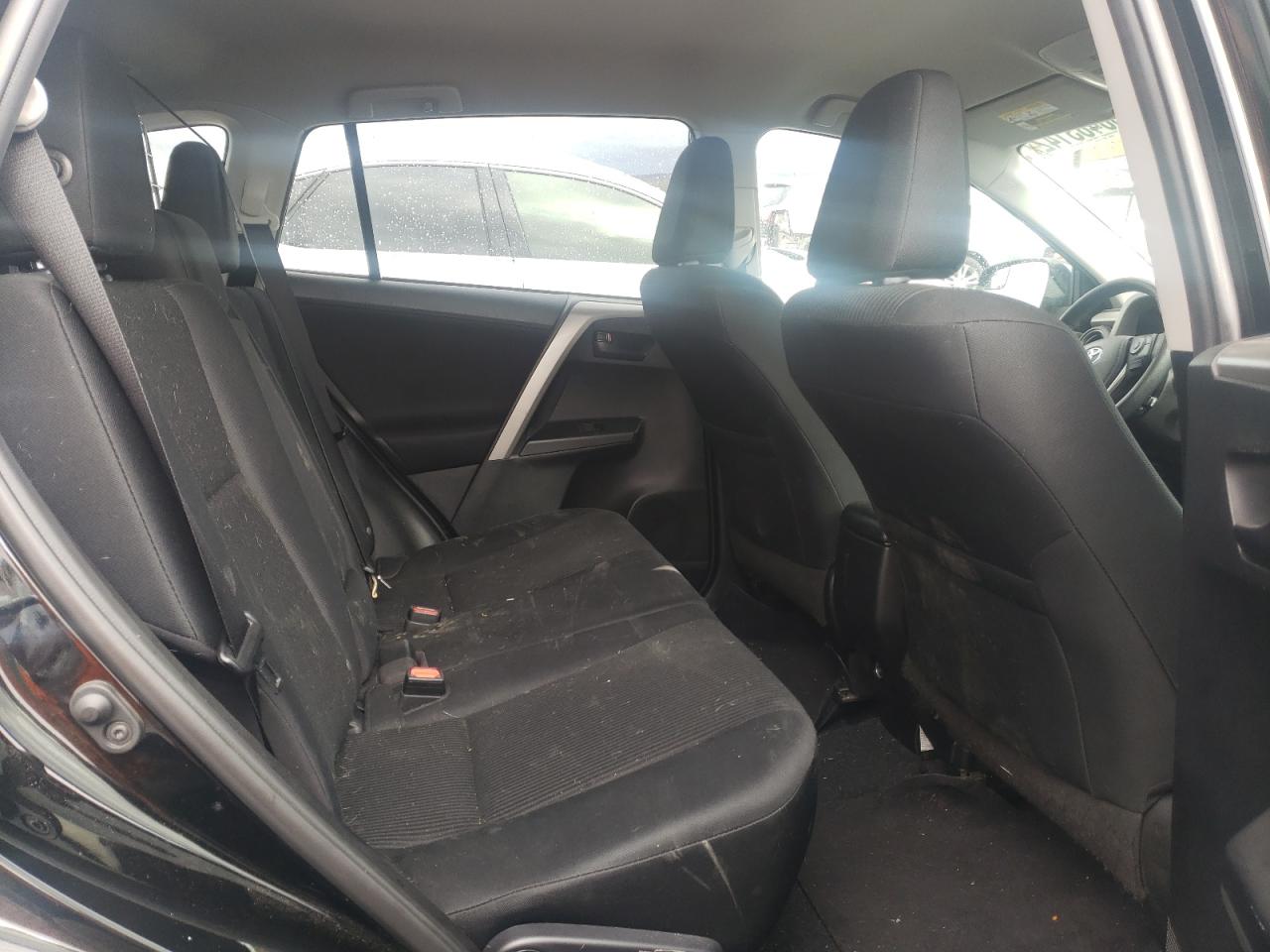 Photo 6 from auction – 2017 TOYOTA RAV4 LE with VIN 2T3ZFREV2HW379296