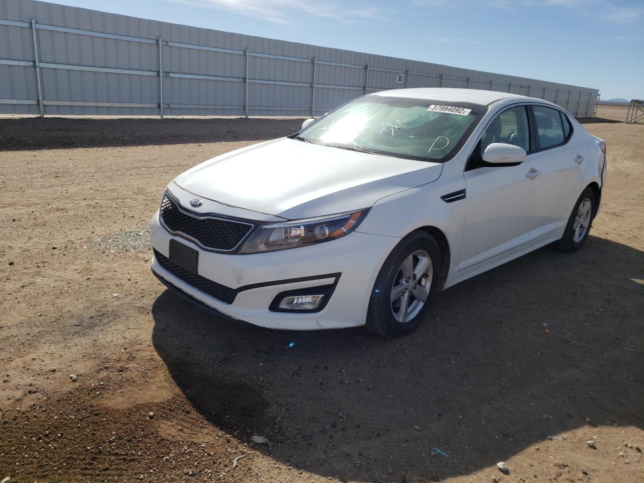 Photo 2 from auction – 2015 KIA OPTIMA LX with VIN KNAGM4A70F5644015