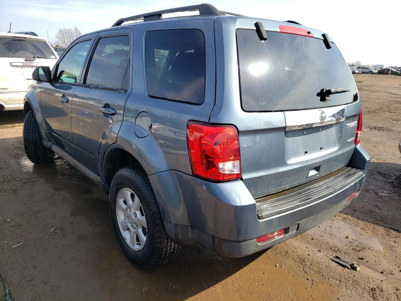 Photo 3 from auction – 2011 MAZDA TRIBUTE I with VIN 4F2CY9C77BKM00745