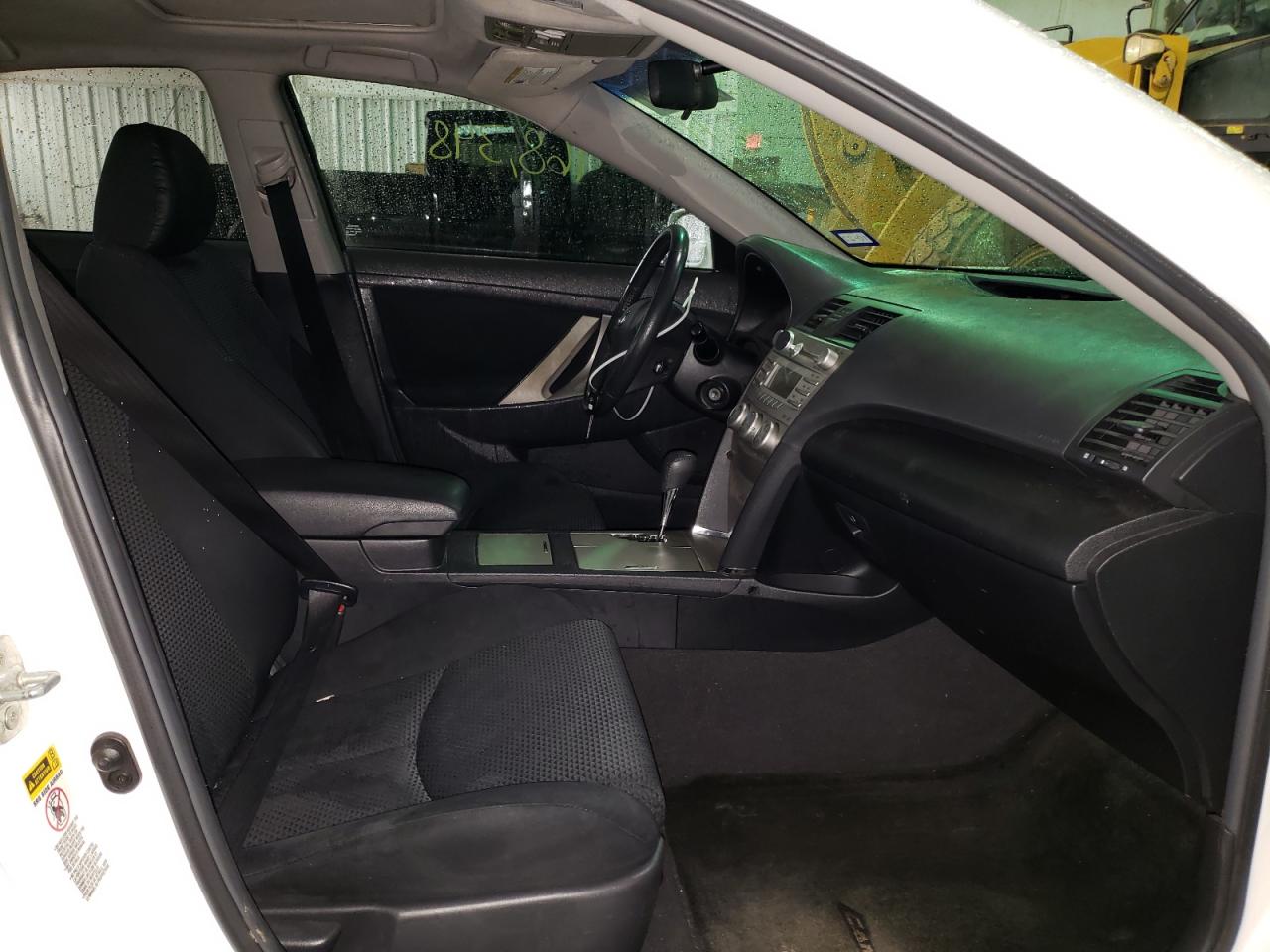Photo 5 from auction – 2010 TOYOTA CAMRY BASE with VIN 4T1BF3EK1AU568699